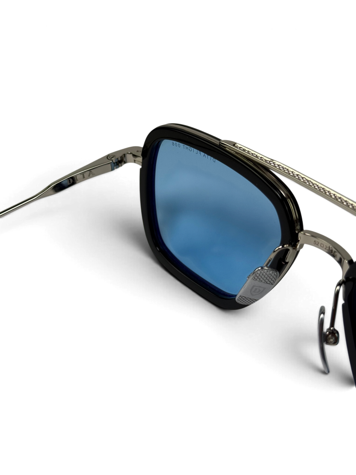 DITA FLIGHT 006