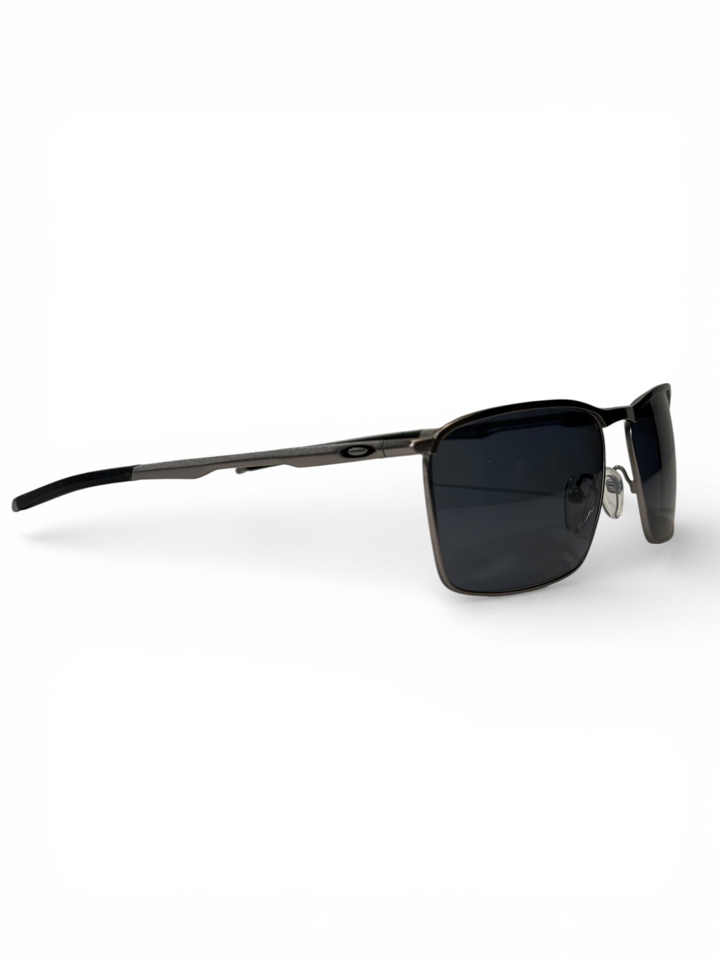 Oakley Conductor 6