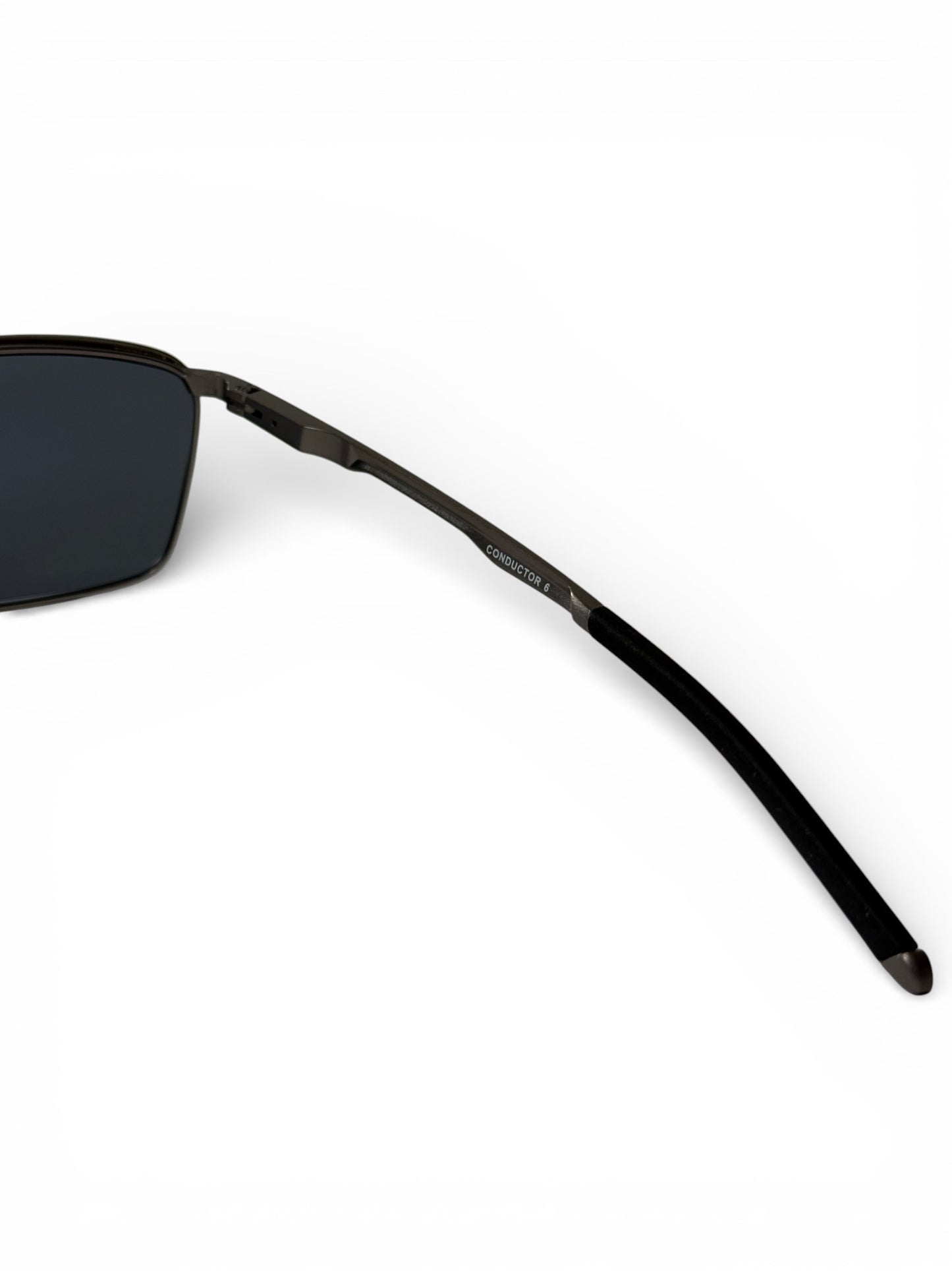Oakley Conductor 6