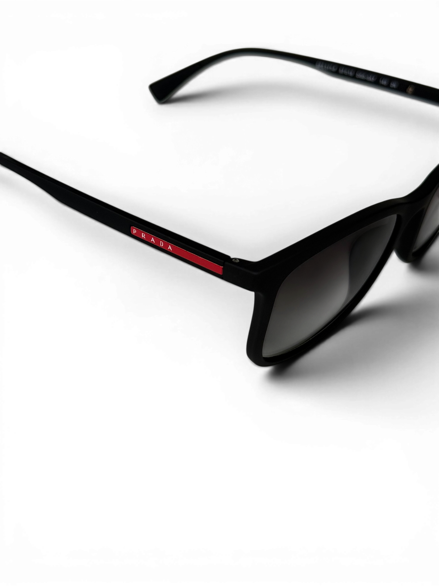 Prada PS01T
