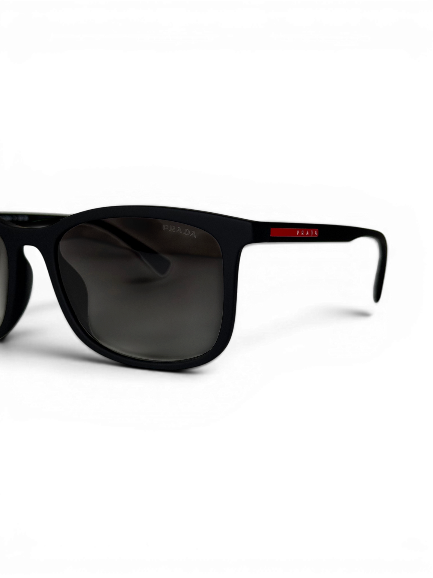 Prada PS01T