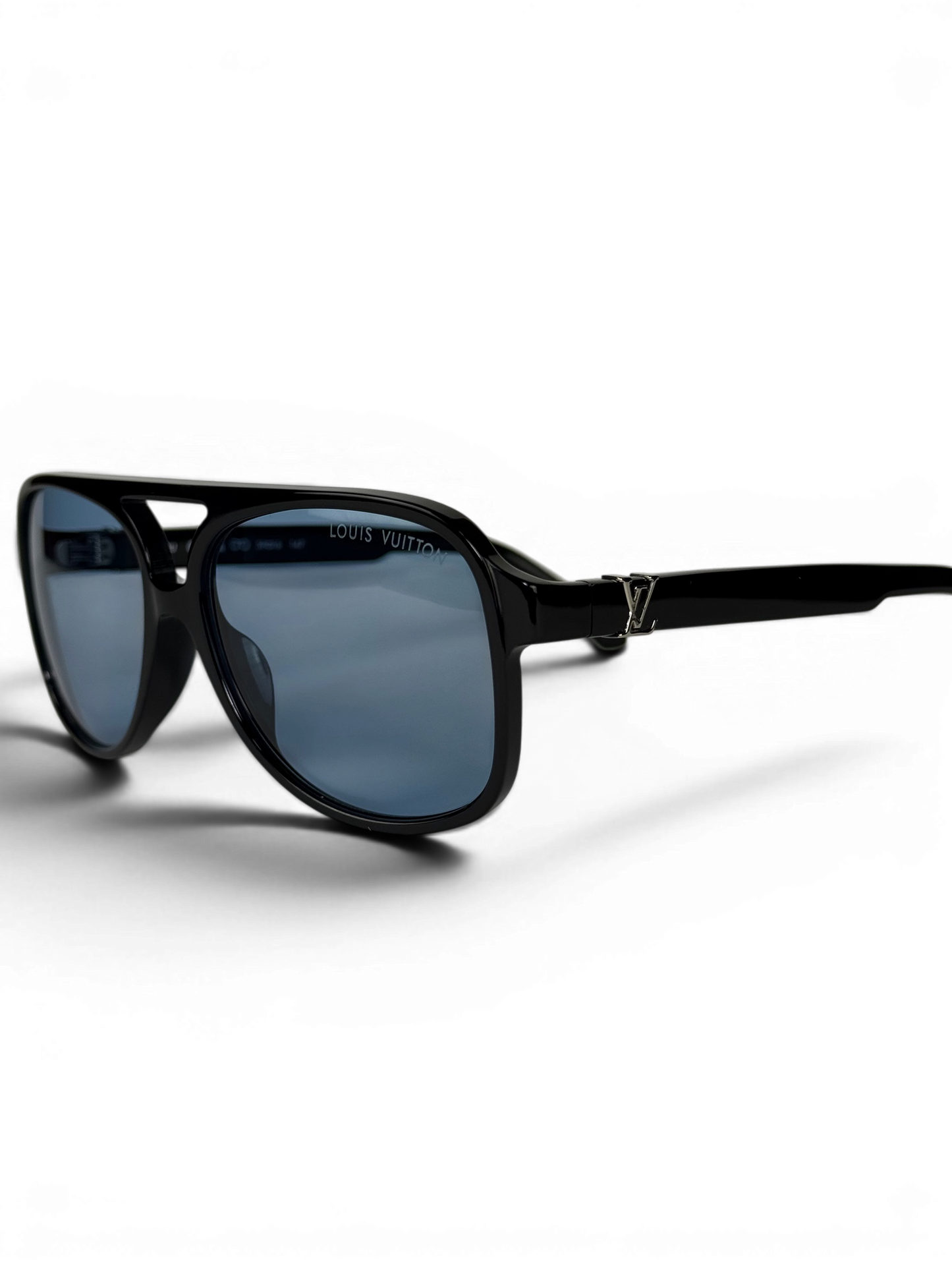 Louis Vuitton Z2898U